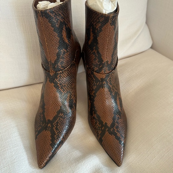New Jimmy Choo Brown Snakeskin boots Booties 39.5 - Picture 2 of 5